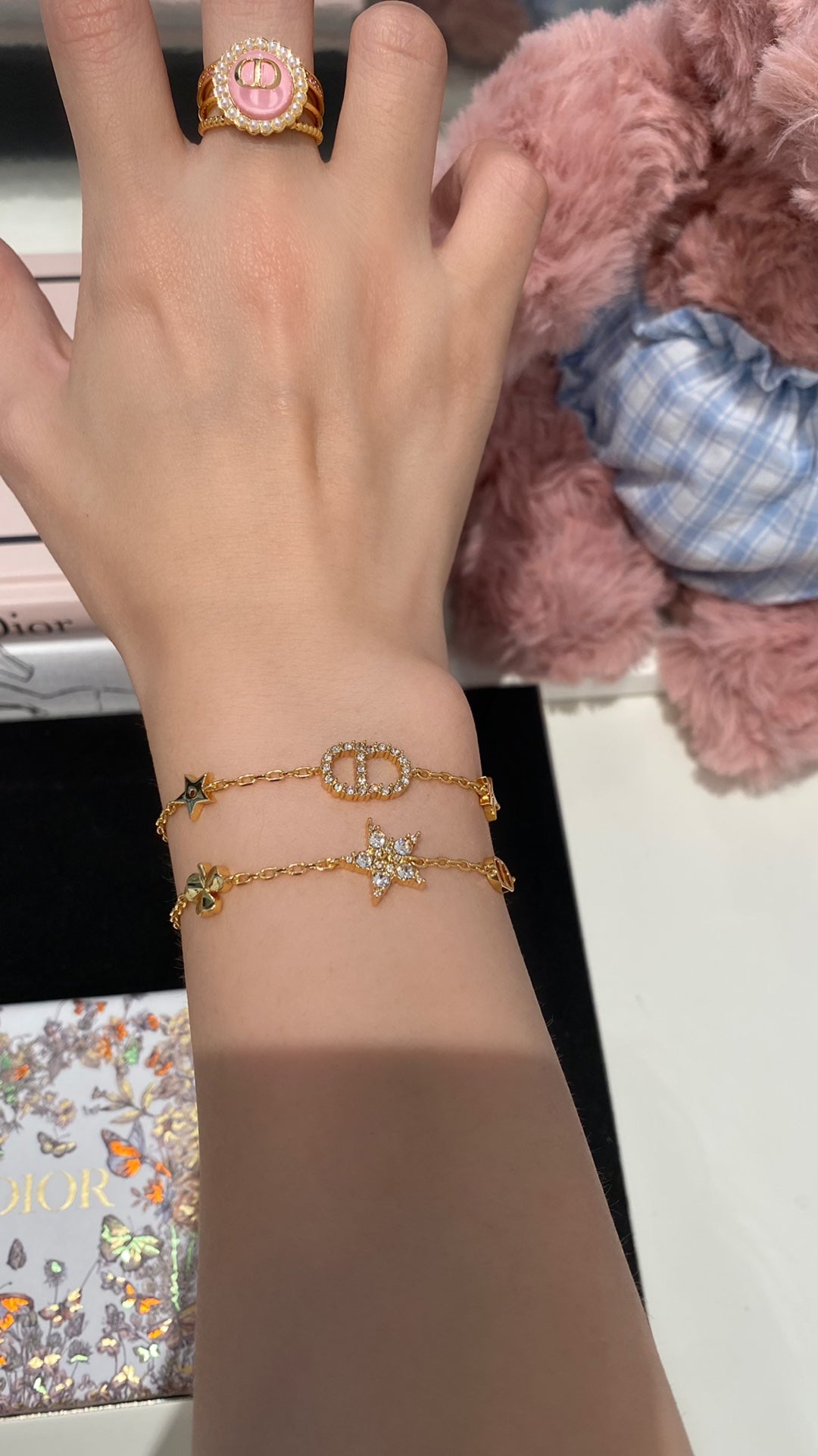 Star Motif Statement Bracelet in Polished Metal-Tone – Design 001 main product view