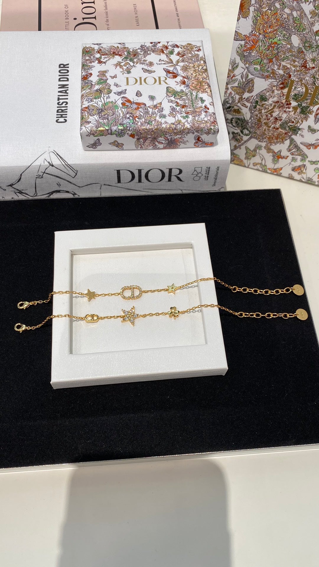 Star Motif Statement Bracelet in Polished Metal-Tone – Design 001 front view