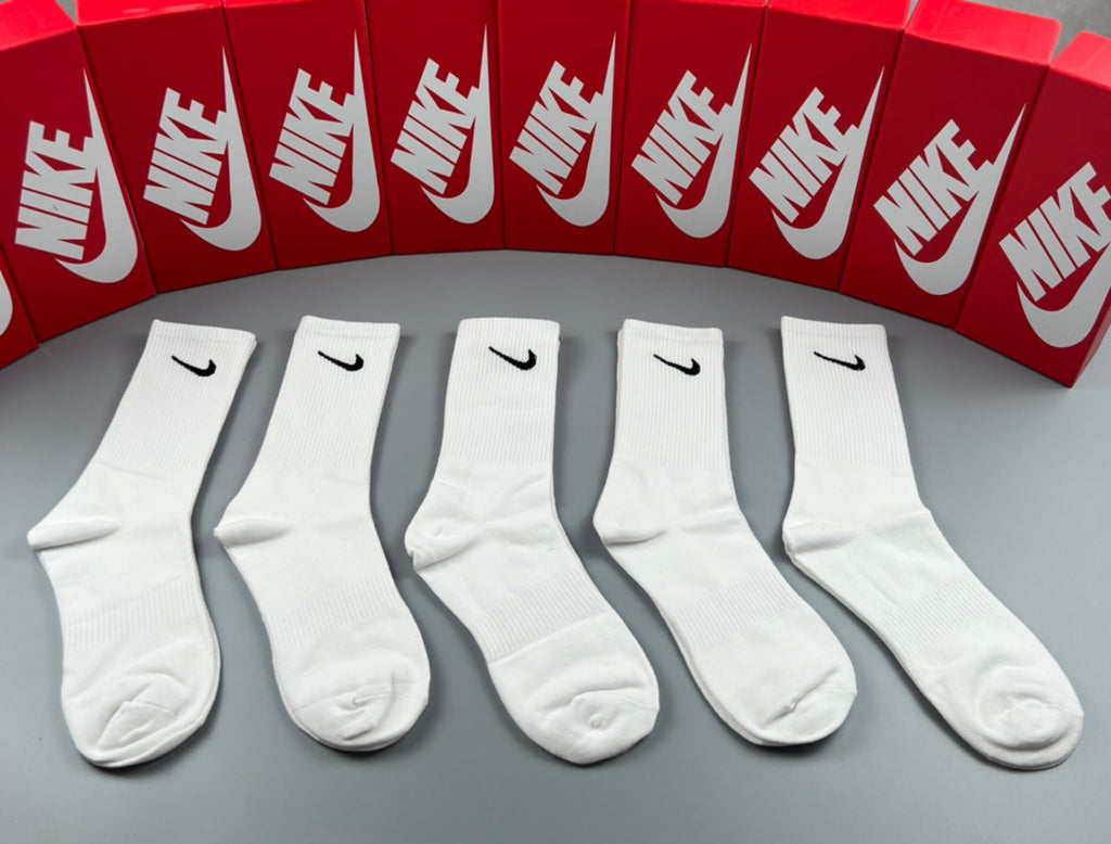 Nike Crew Socks - White and Black 5-Pair Box