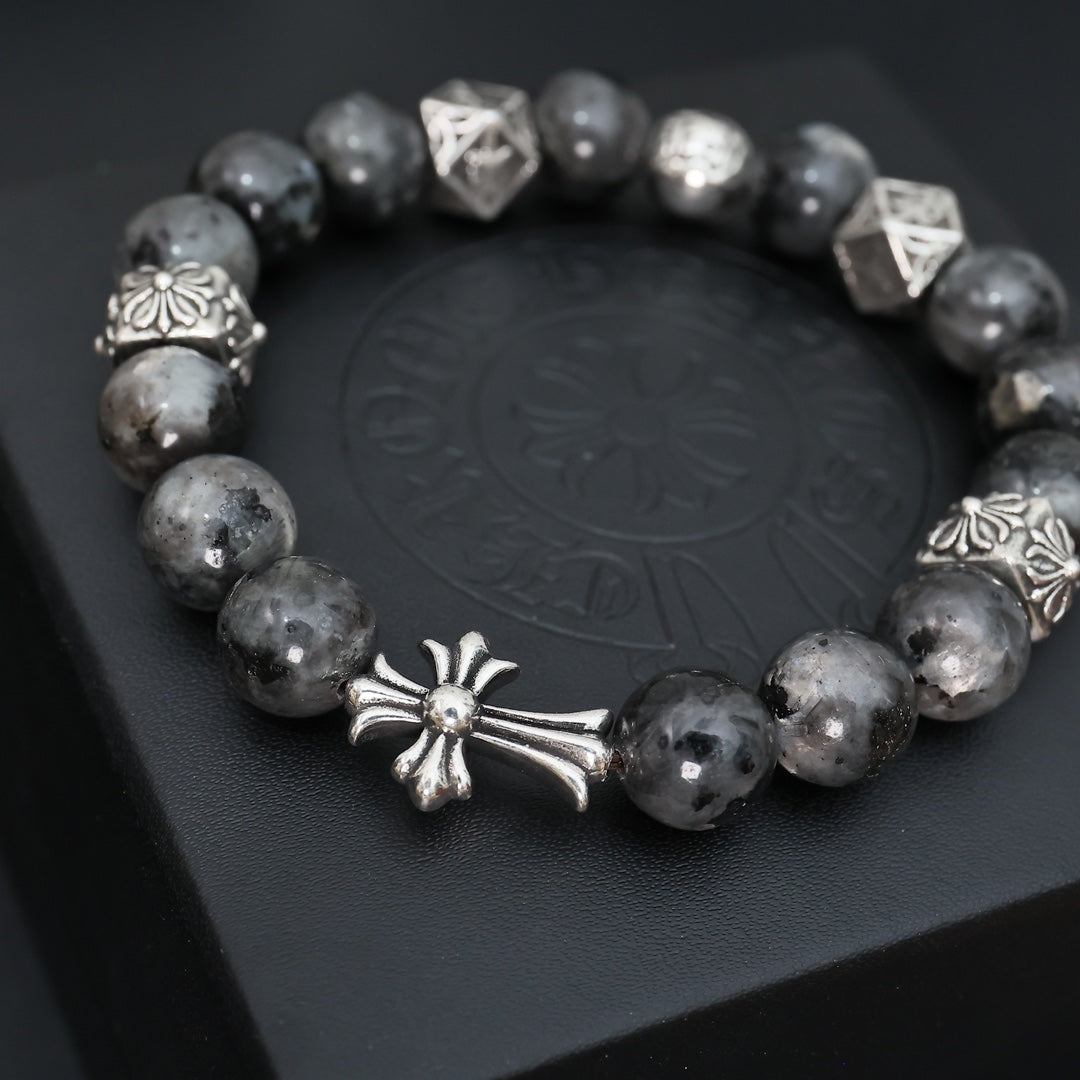 Gothic Emblem Beaded Bracelet in Antique Silver-Tone – Design 07 side detail