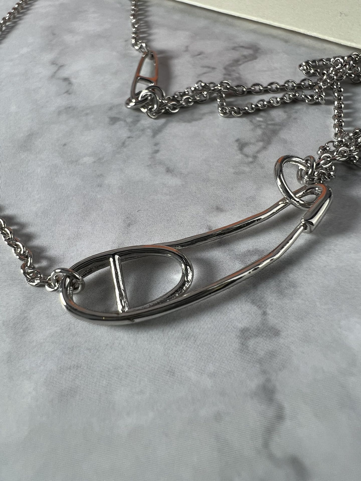 Horse Pendant Necklace in Polished Metal-Tone – Design 014 side detail