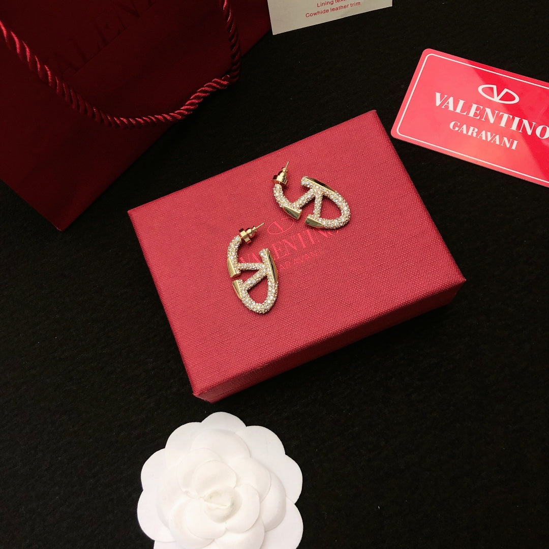 Signature Emblem Stud Earrings in Gold-Tone – Design 15 side detail