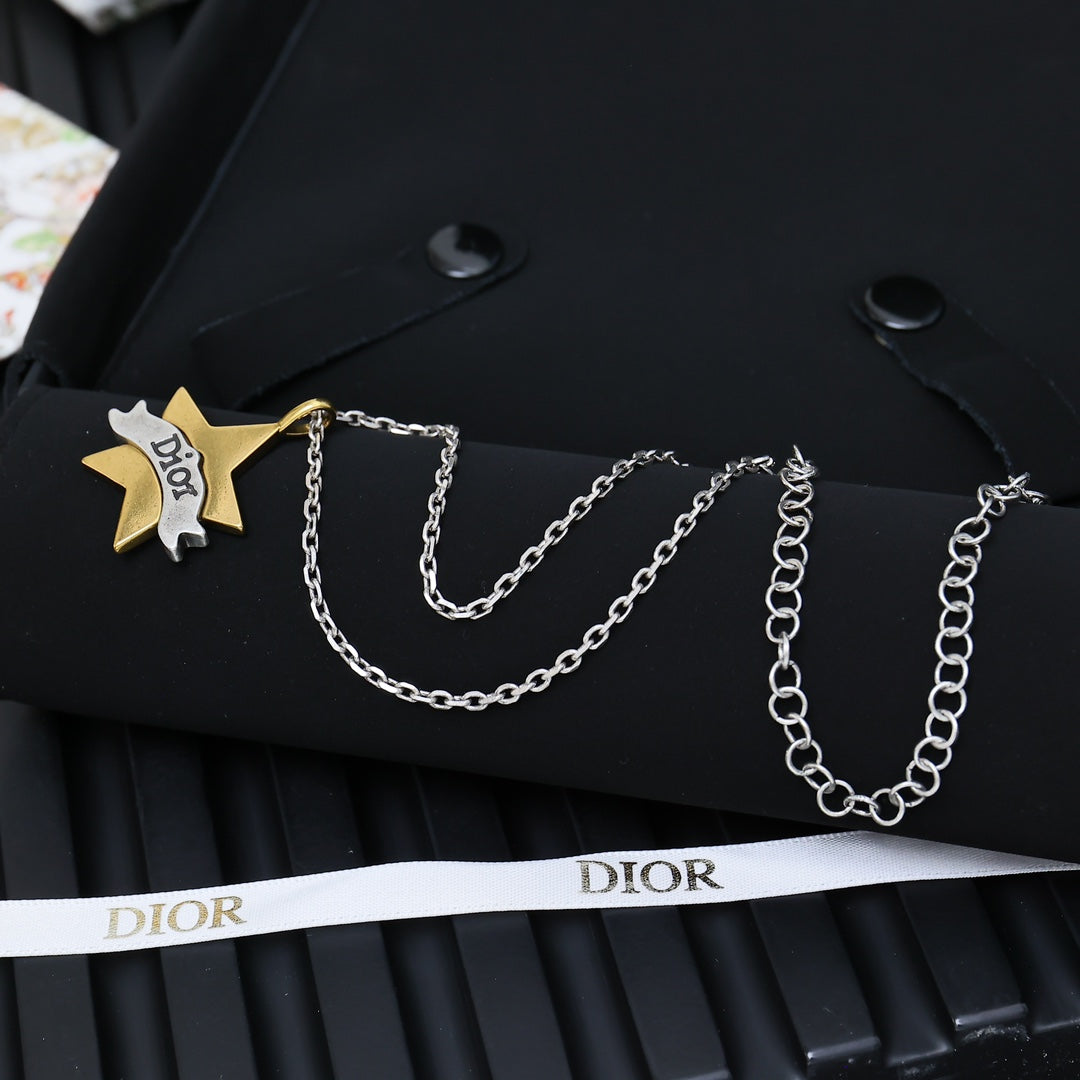 Star Motif Pendant Necklace in Polished Metal-Tone with Vintage-Style Finish front view