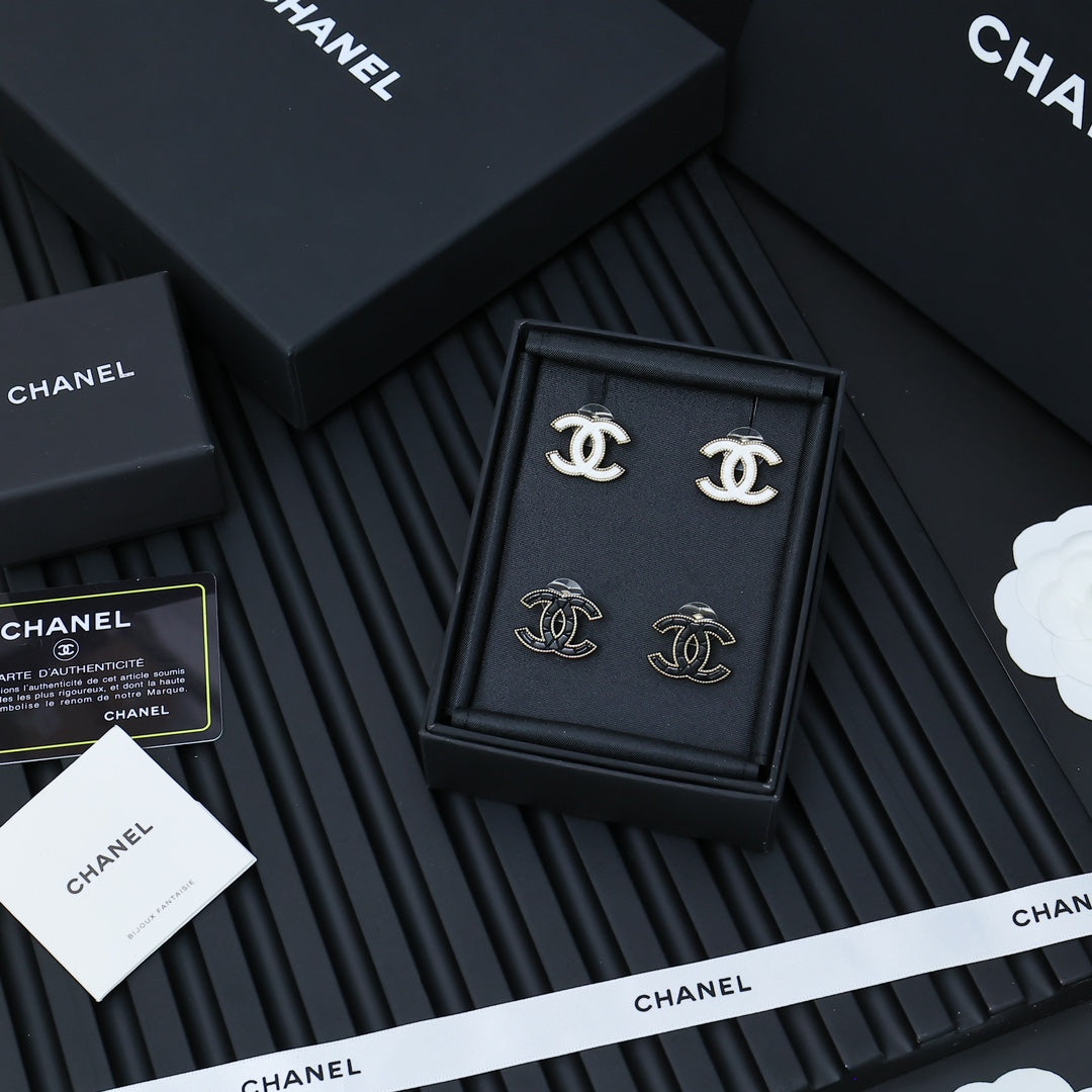 Double-C Emblem Stud Earrings in Polished Metal-Tone – Design 202 close-up detail
