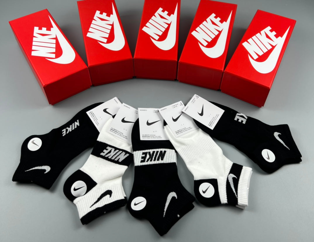 Nike Cotton Crew Socks