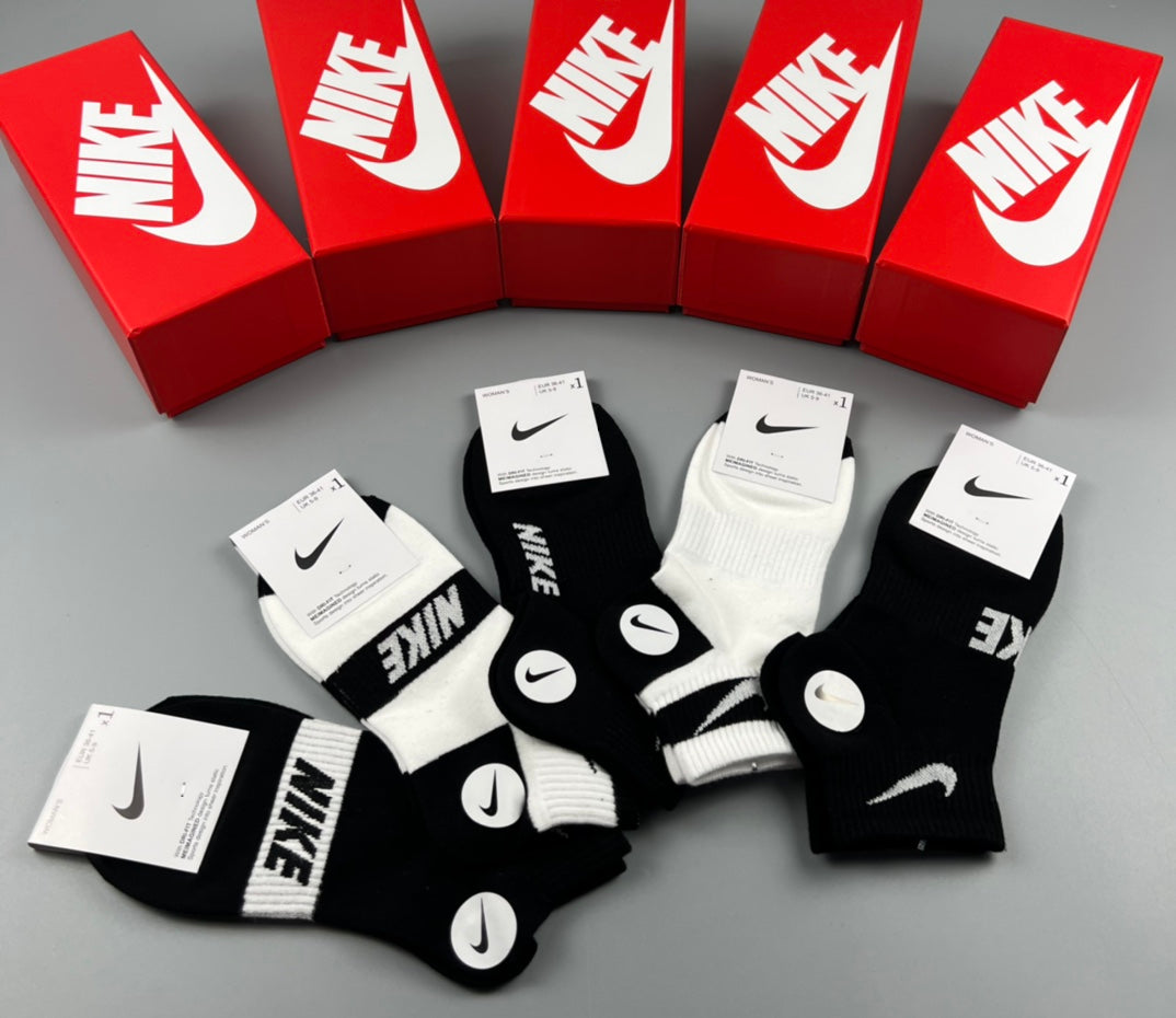 Nike Cotton Crew Socks