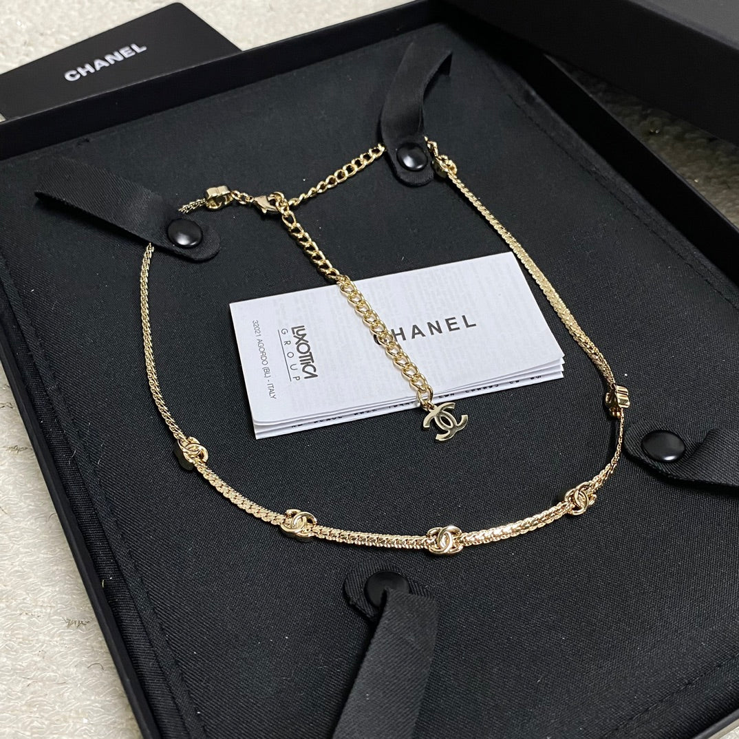 Signature Emblem Jewelry Accessory in Gold-Tone – Design 002 detail view