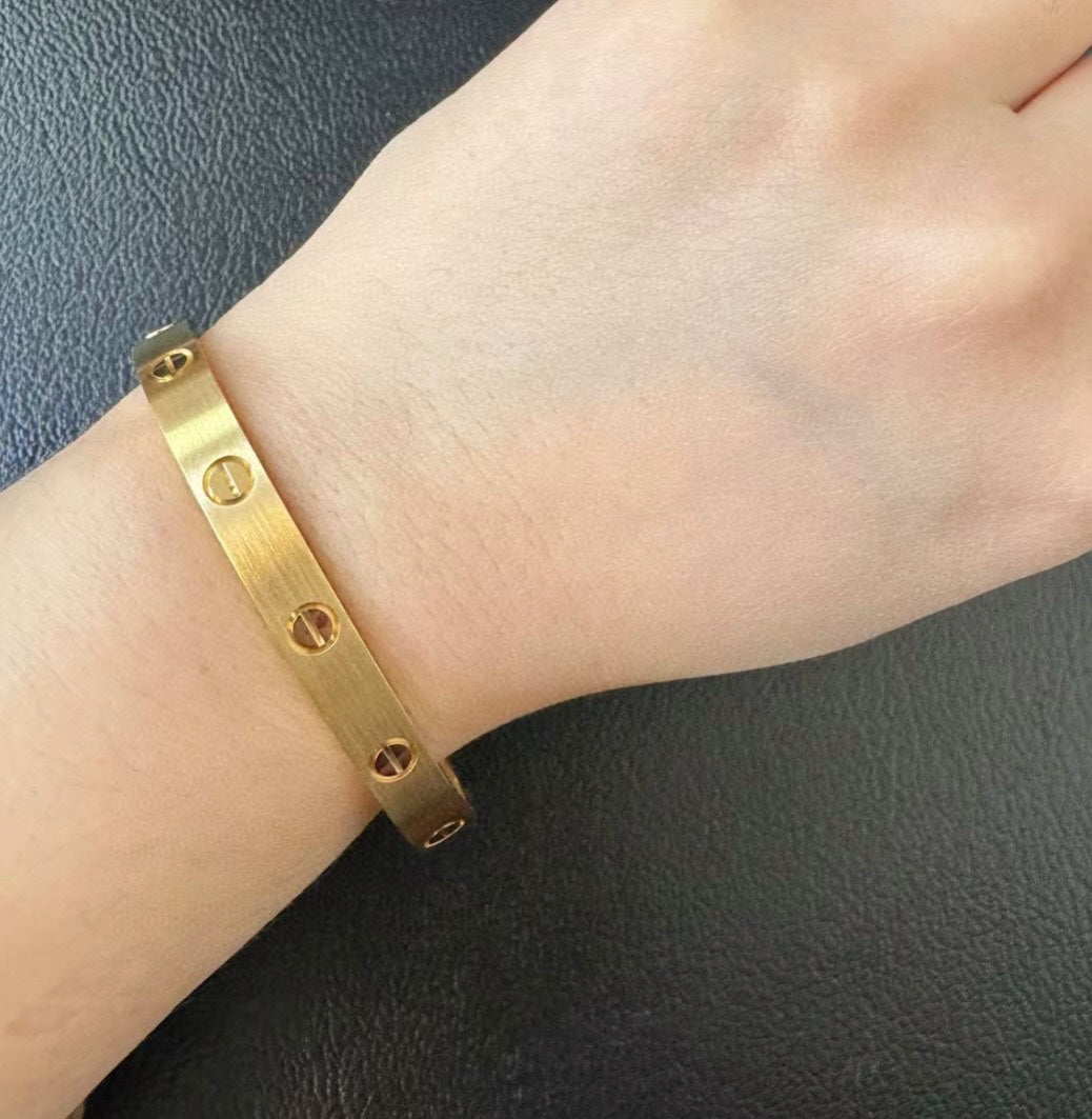 Sculptural Statement Bracelet in Polished Metal-Tone with Crystal-Style Accents – Design 03 main product view
