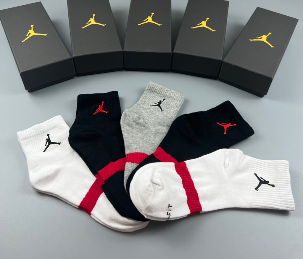 Jordan Red Stripe And Jumpman Details Crew Socks - 5-Pair Set