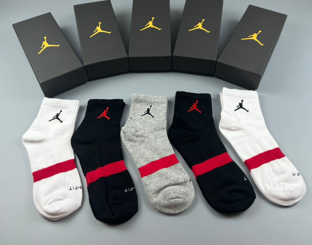 Jordan Red Stripe And Jumpman Details Crew Socks - 5-Pair Set