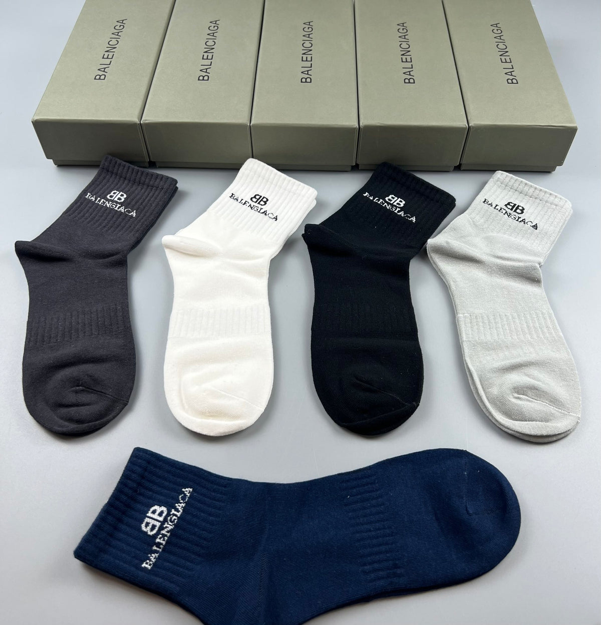 Balenciaga Restrained Wordmark Details Crew Socks - 5-Pair Set