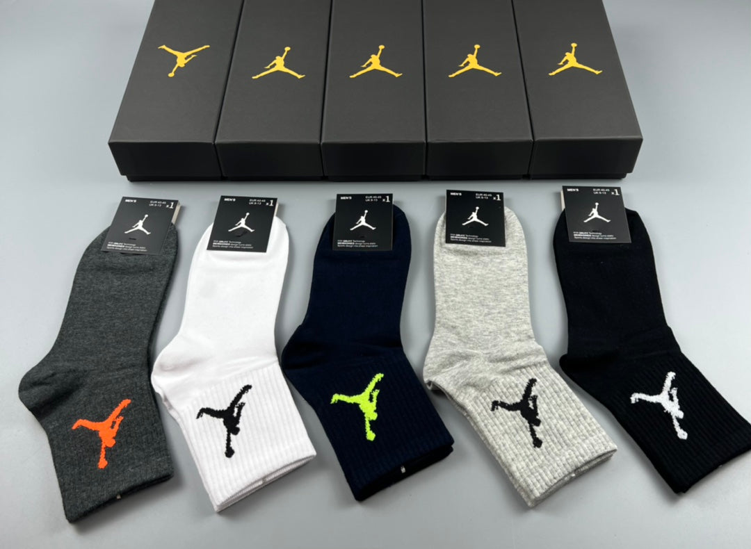 Jordan Cotton Visible Branded Cuff Or Emblem Details Crew Socks - 5-Pair Set