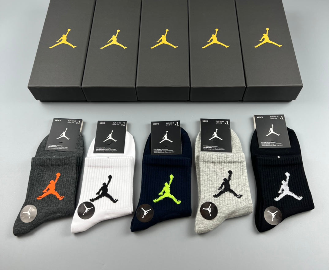Jordan Cotton Visible Branded Cuff Or Emblem Details Crew Socks - 5-Pair Set