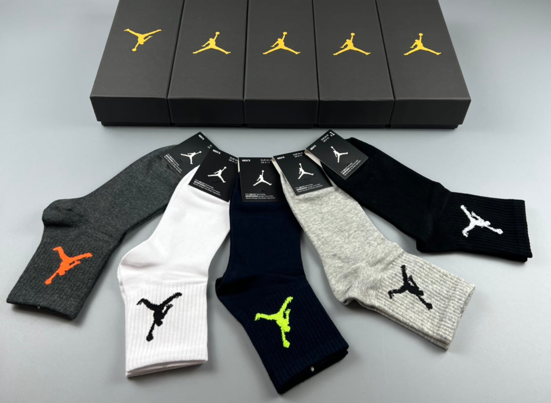 Jordan Cotton Visible Branded Cuff Or Emblem Details Crew Socks - 5-Pair Set
