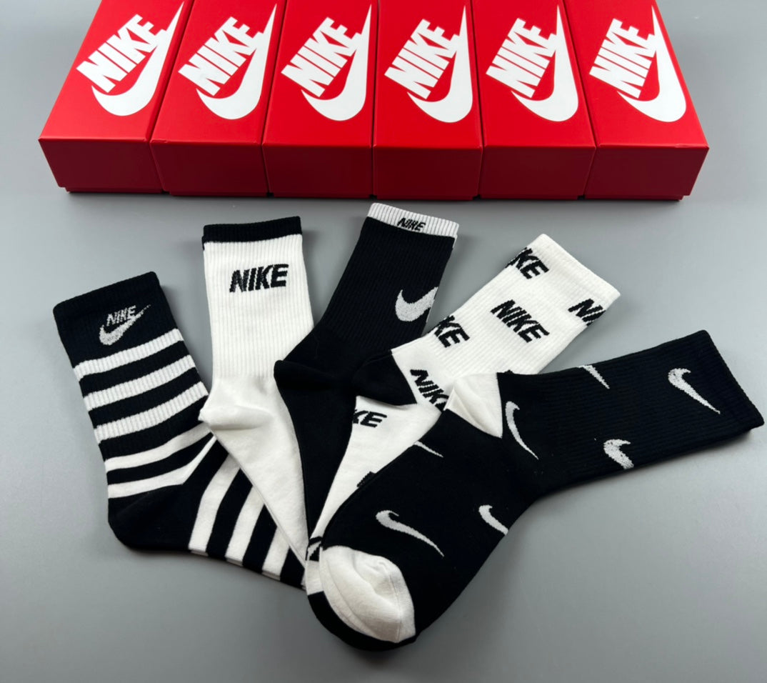 Nike Monochrome Pattern Crew Socks - Assorted Set