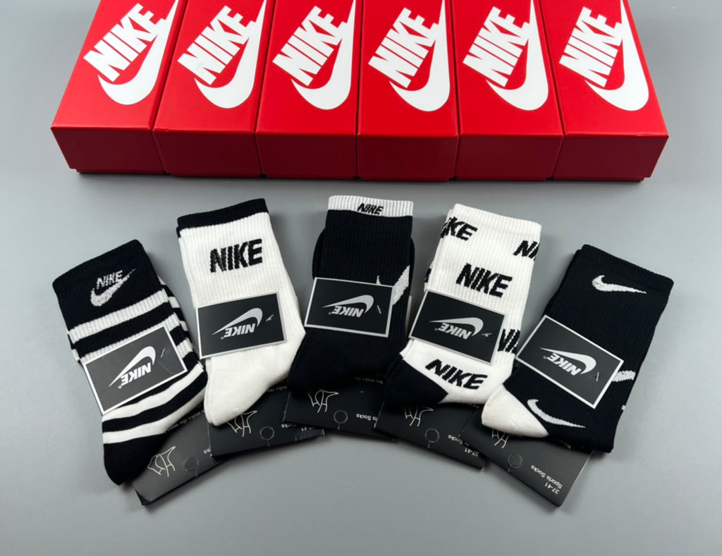 Nike Monochrome Pattern Crew Socks - Assorted Set