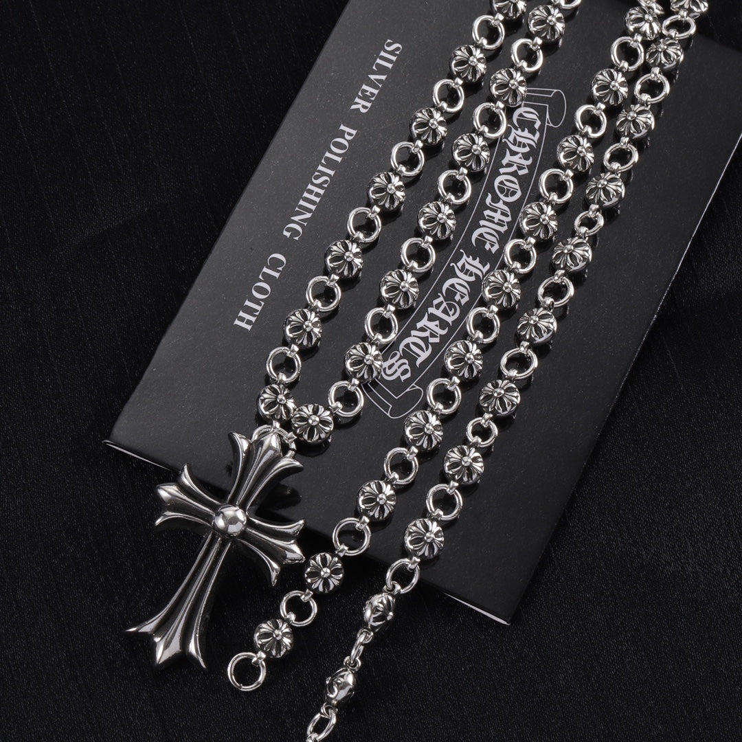 Gothic Emblem Pendant Necklace in Metal-Tone – Design 51 close-up detail