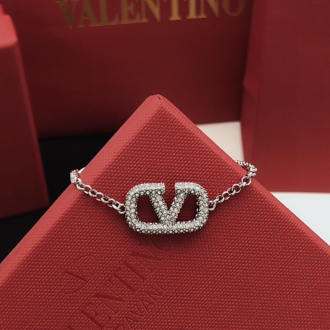 V Emblem Crystal-Accent Bracelet – Design 02 main product view