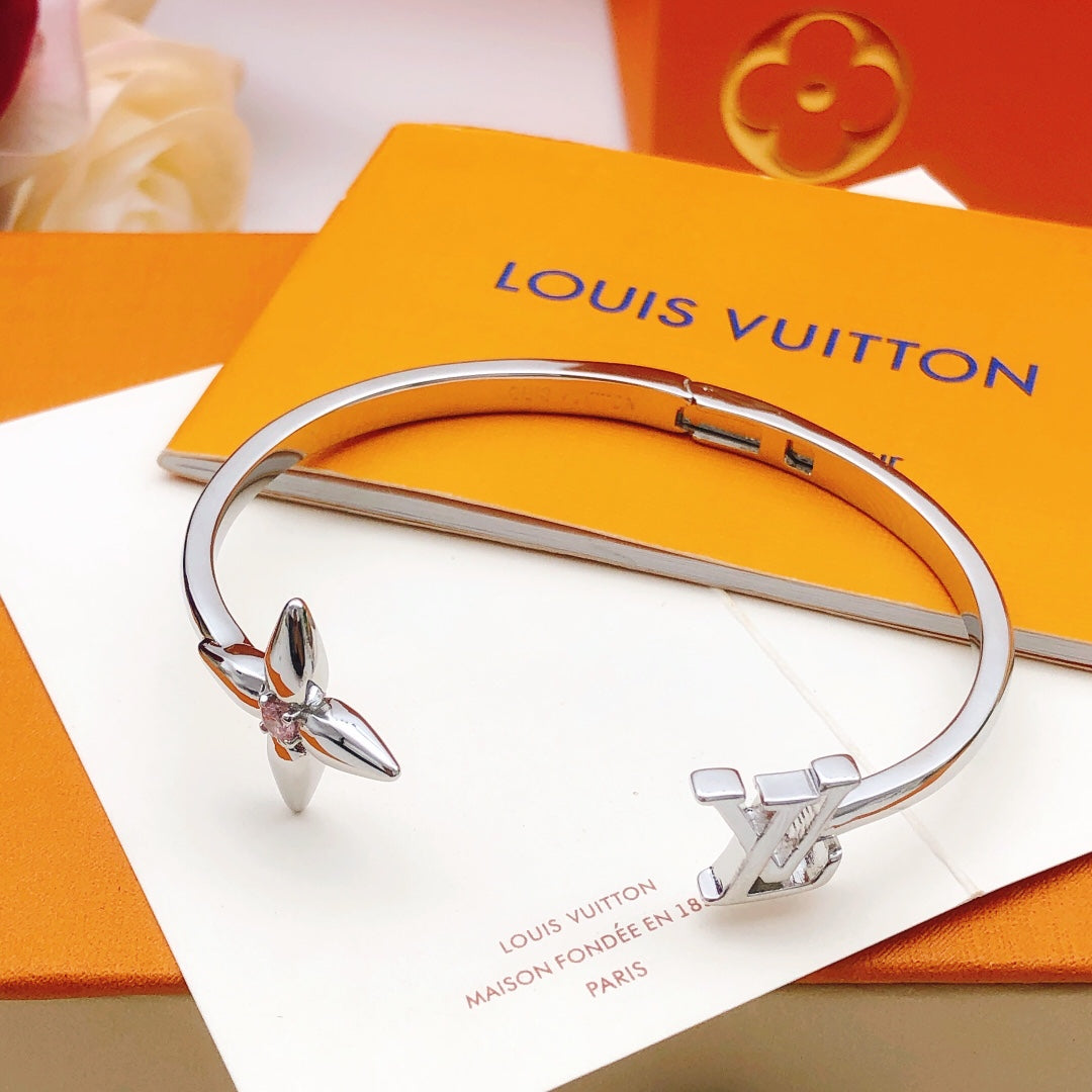 Geometric Emblem Bangle in Gold-Tone – Design 011 front product view