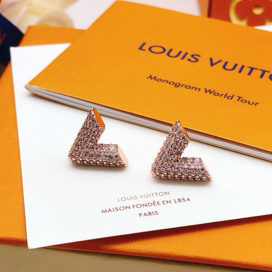 Geometric Emblem Fashion Accessory – Rose Gold Detail side detail