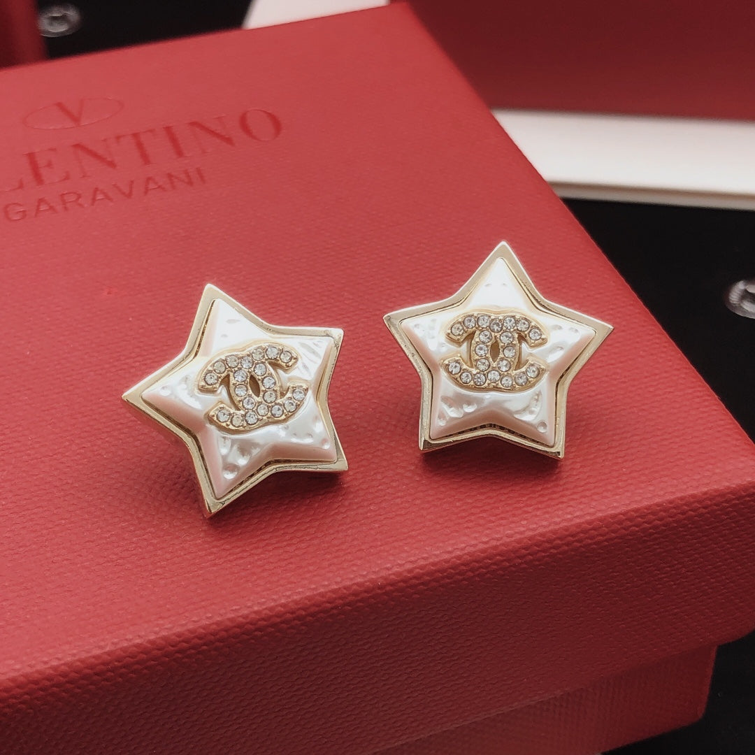 Star Stud Earrings in Gold-Tone – Star Detail – Design 005 main product view