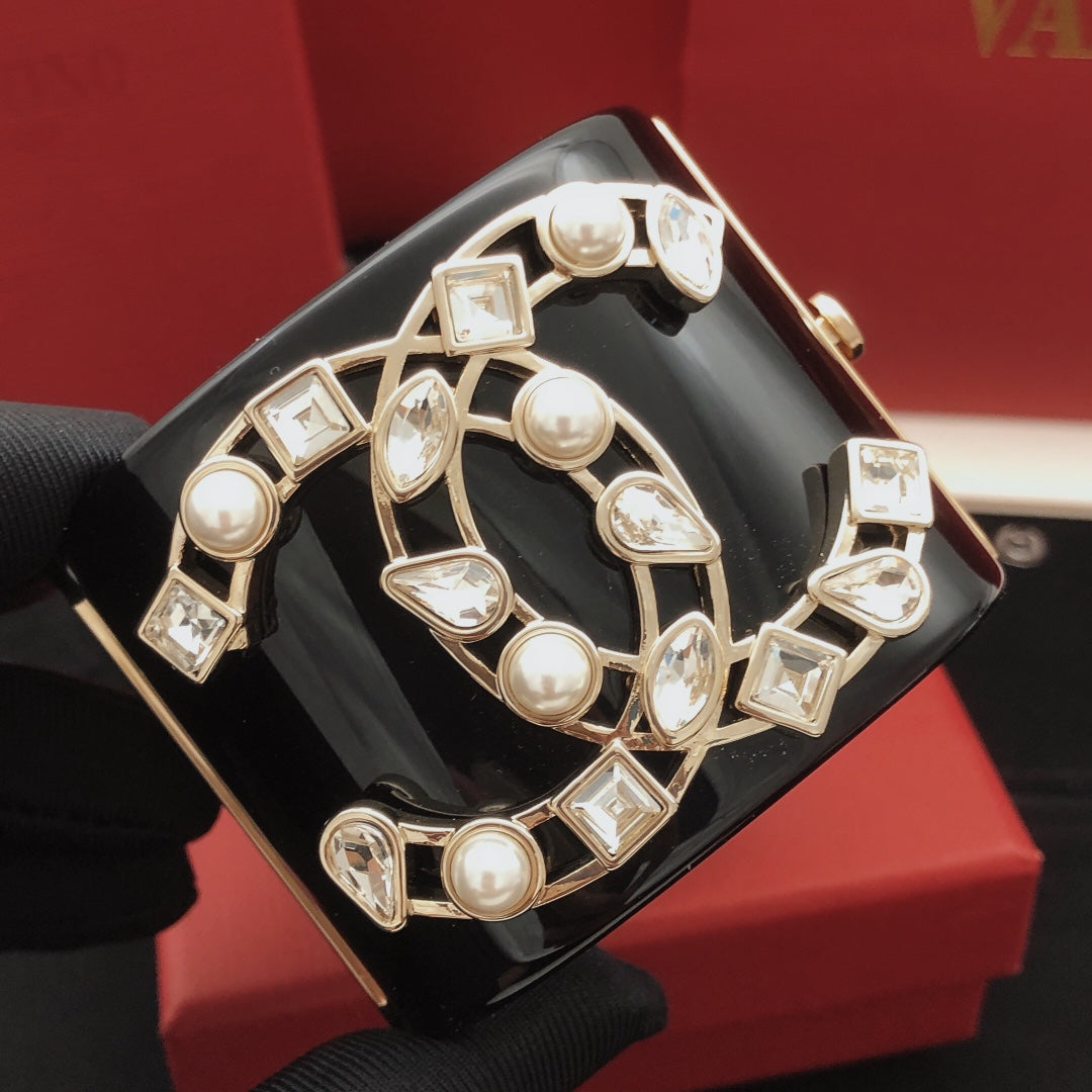 Signature Emblem Bangle in Gold-Tone – Black Detail – Design 002 main product view