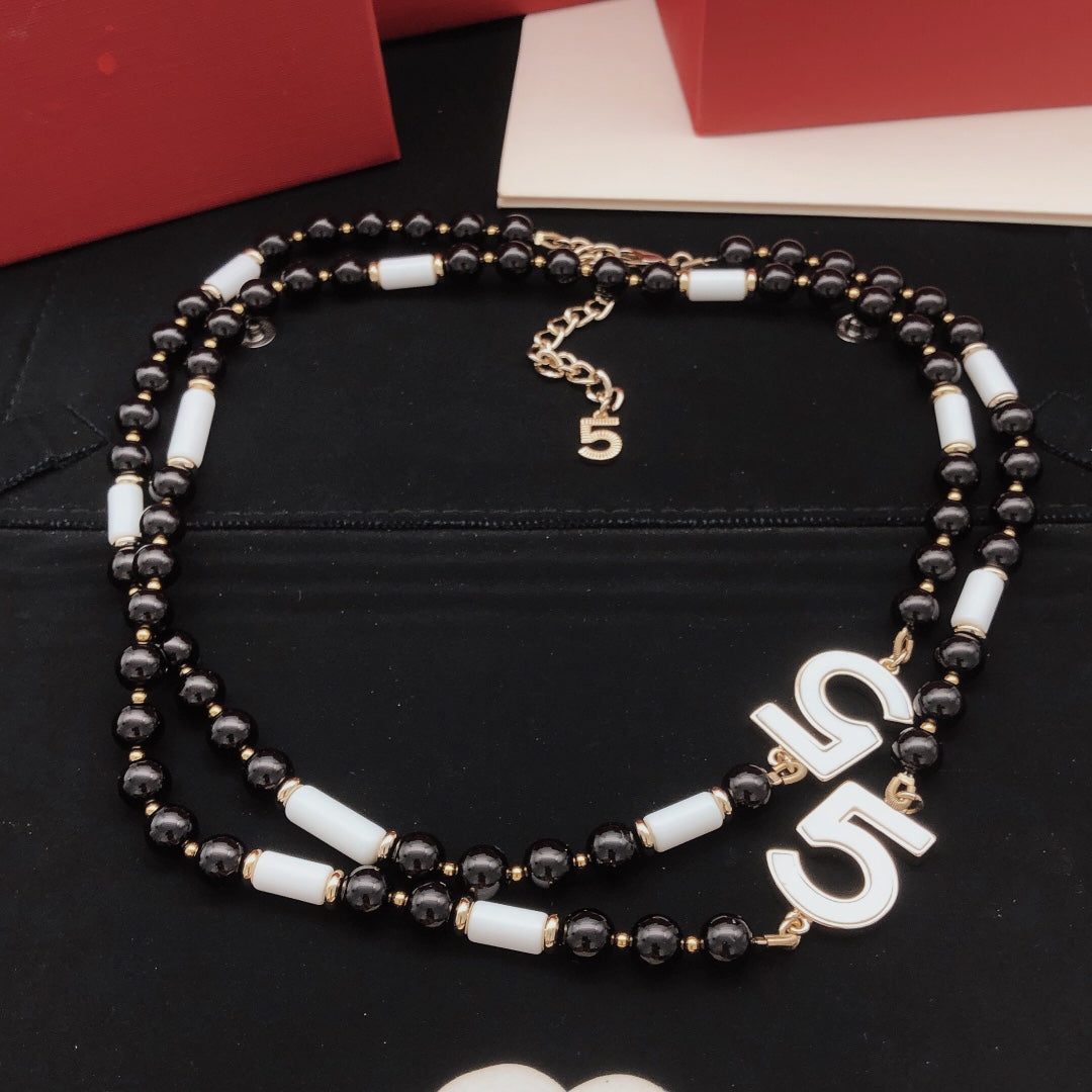 Pearl Pearl-Detail Pendant Necklace – Pearl Detail – Design 061 front product view