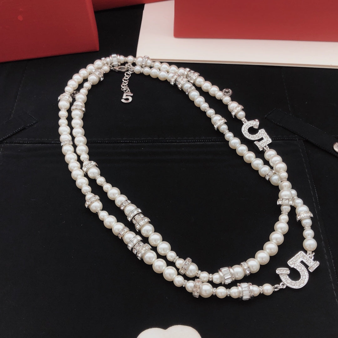 Pearl Pearl-Detail Pendant Necklace – Pearl Detail – Design 015 front product view