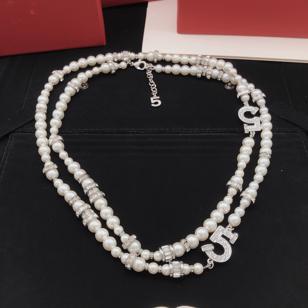 Pearl Pearl-Detail Pendant Necklace – Pearl Detail – Design 015 main product view