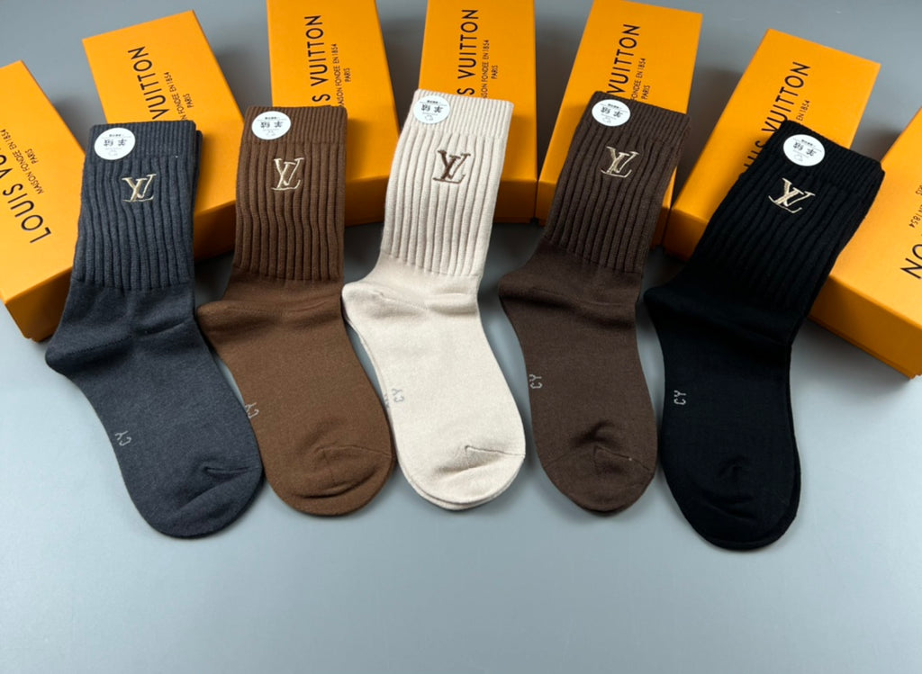 Louis Vuitton Ribbed Neutral Crew Crew Socks 5-Pair Box