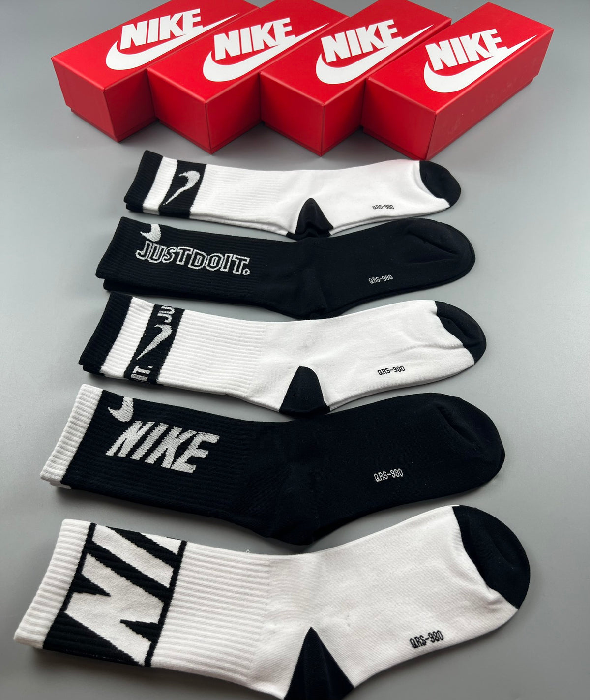 Nike Block Logo Crew Socks - Assorted Set