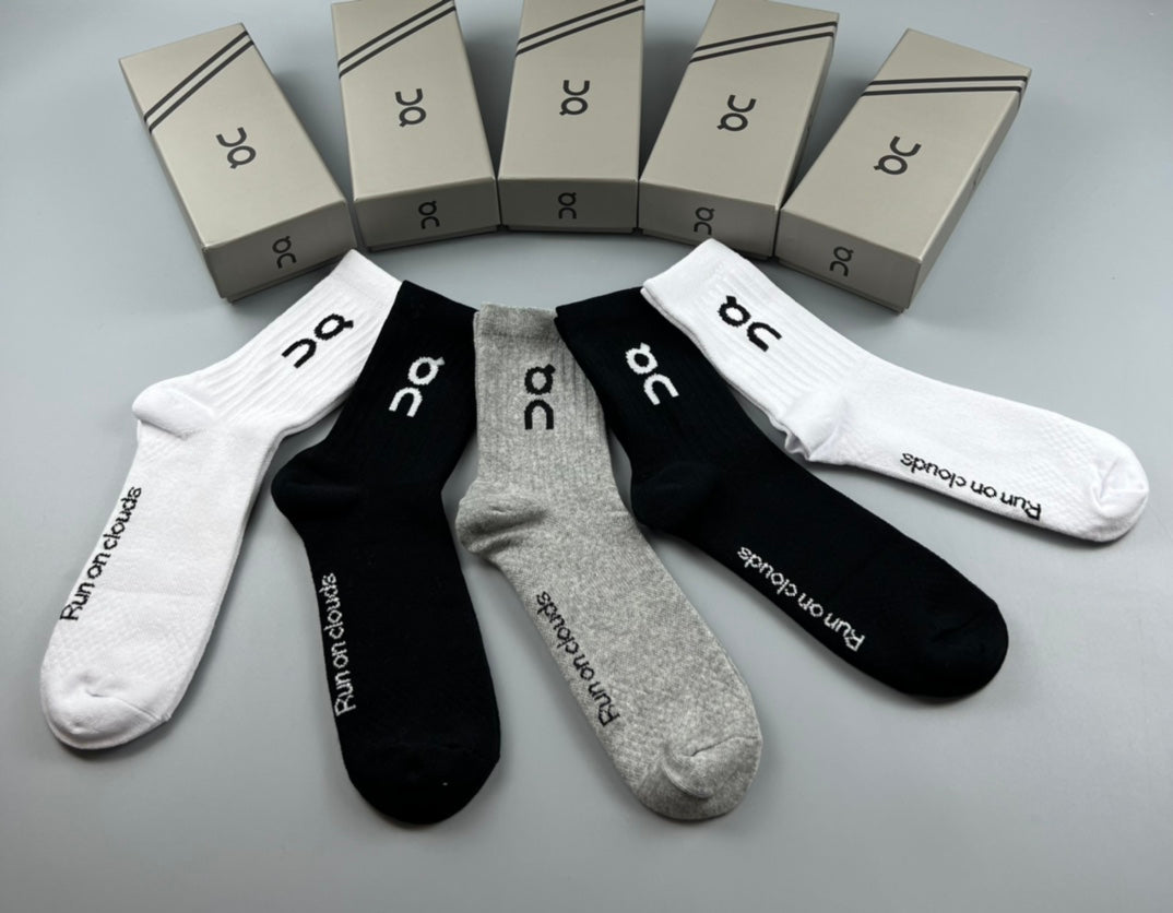 On Clean Logo Details Ankle Socks - 5-Pair Set
