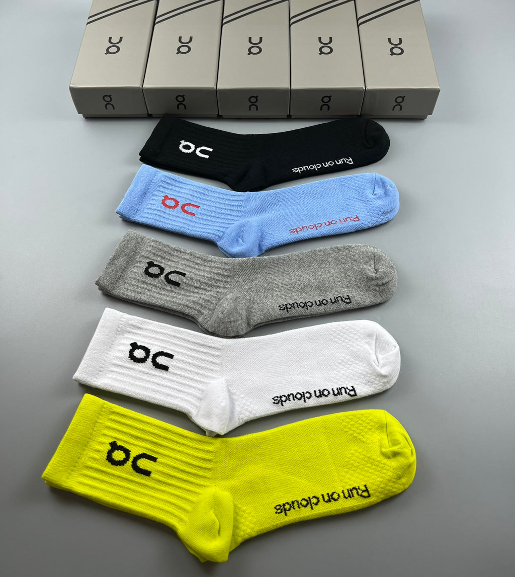On Cotton Visible Cuff, Colour And Emblem Details Crew Socks - 5-Pair Set