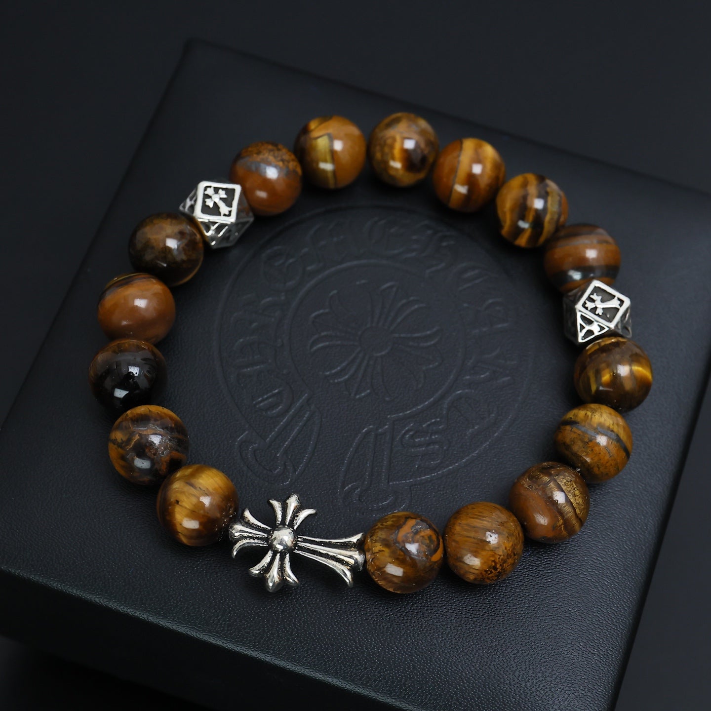 Gothic Emblem Beaded Bracelet in Antique Silver-Tone – Design 19 close-up detail