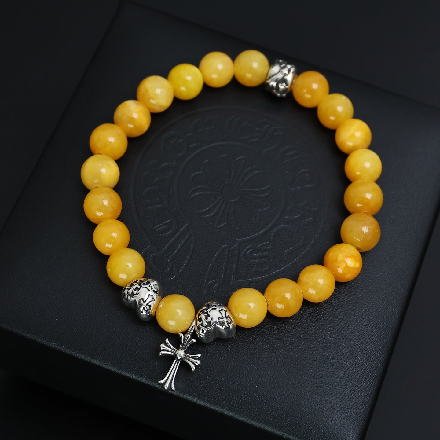 Gothic Emblem Beaded Bracelet in Antique Silver-Tone – Design 24 close-up detail