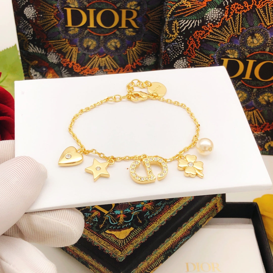 Heart Motif Statement Bracelet in Polished Metal-Tone – Design 001 main product view
