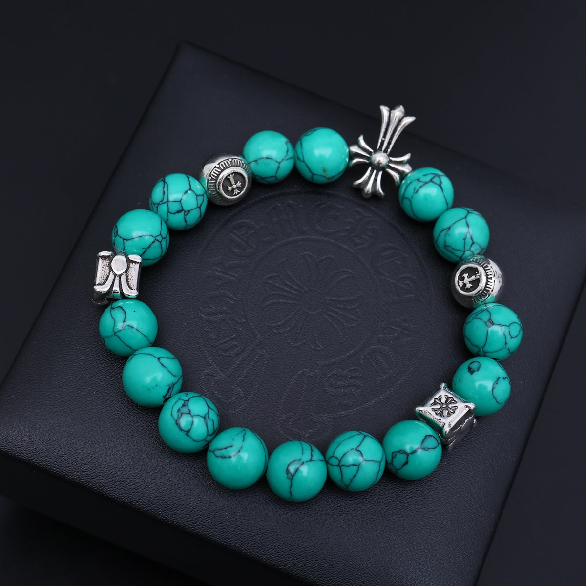 Gothic Emblem Beaded Bracelet in Antique Silver-Tone – Design 06 side detail