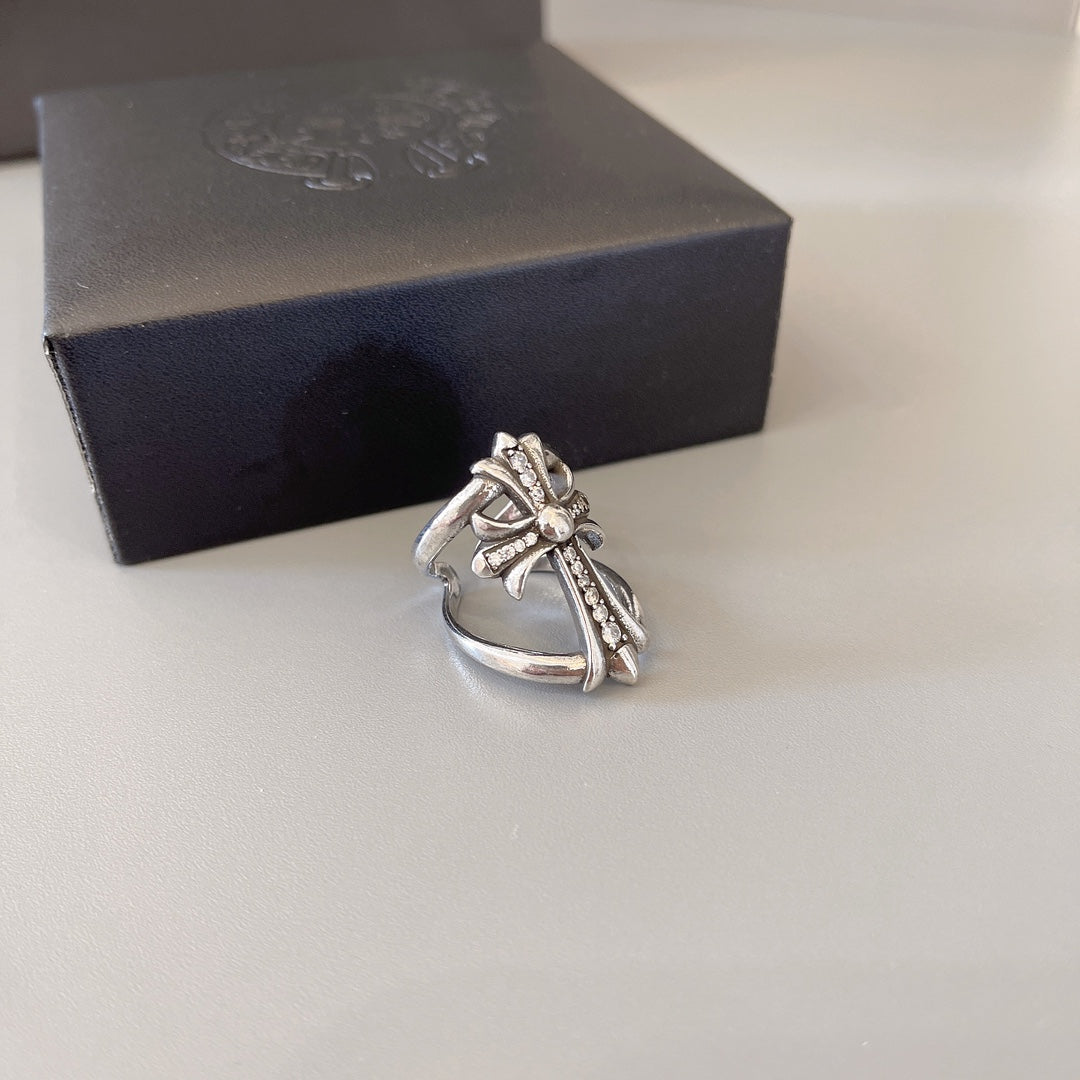 Gothic Emblem Statement Ring in Metal-Tone – Design 03 close-up detail