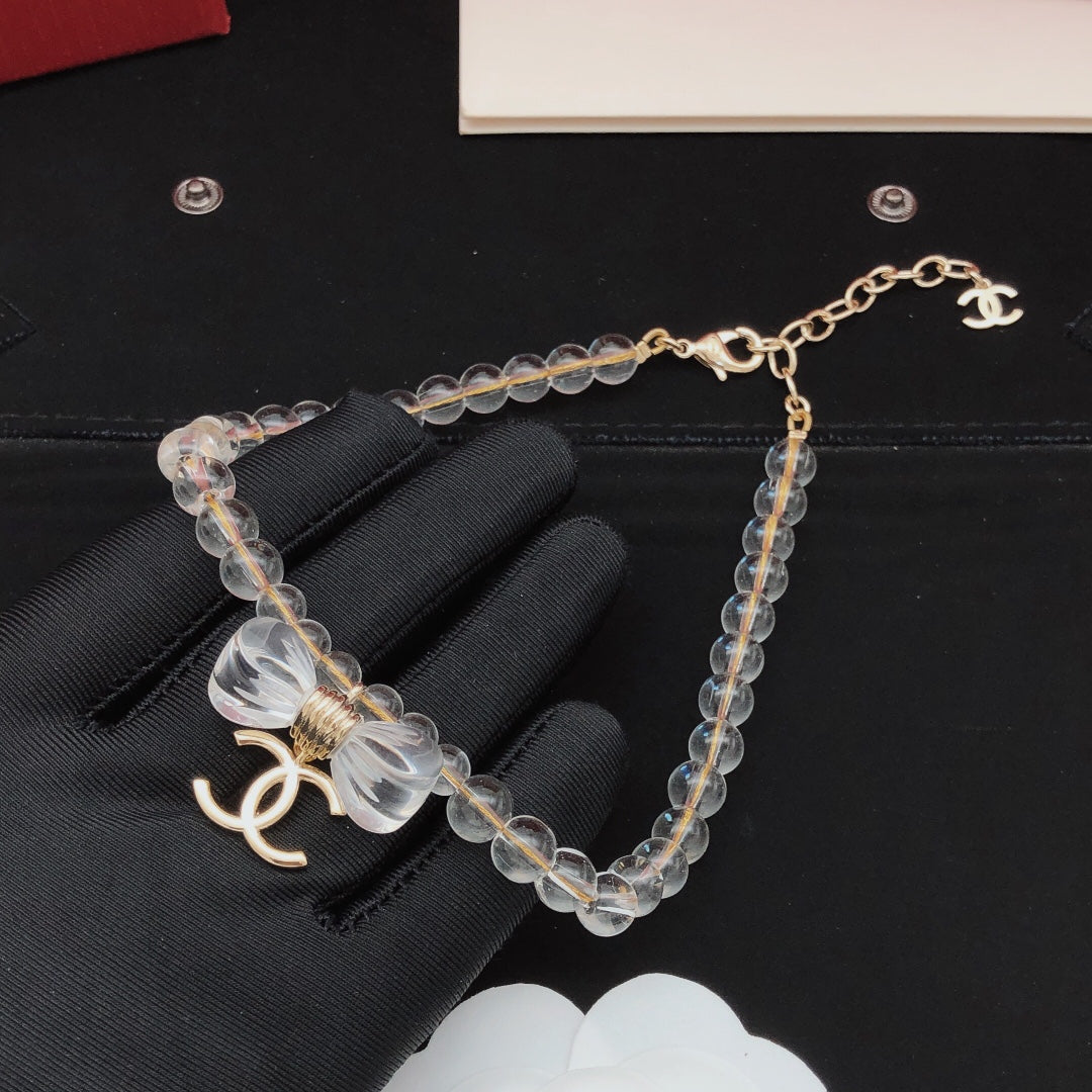 Bow Pearl-Detail Pendant Necklace – Pearl Detail main product view