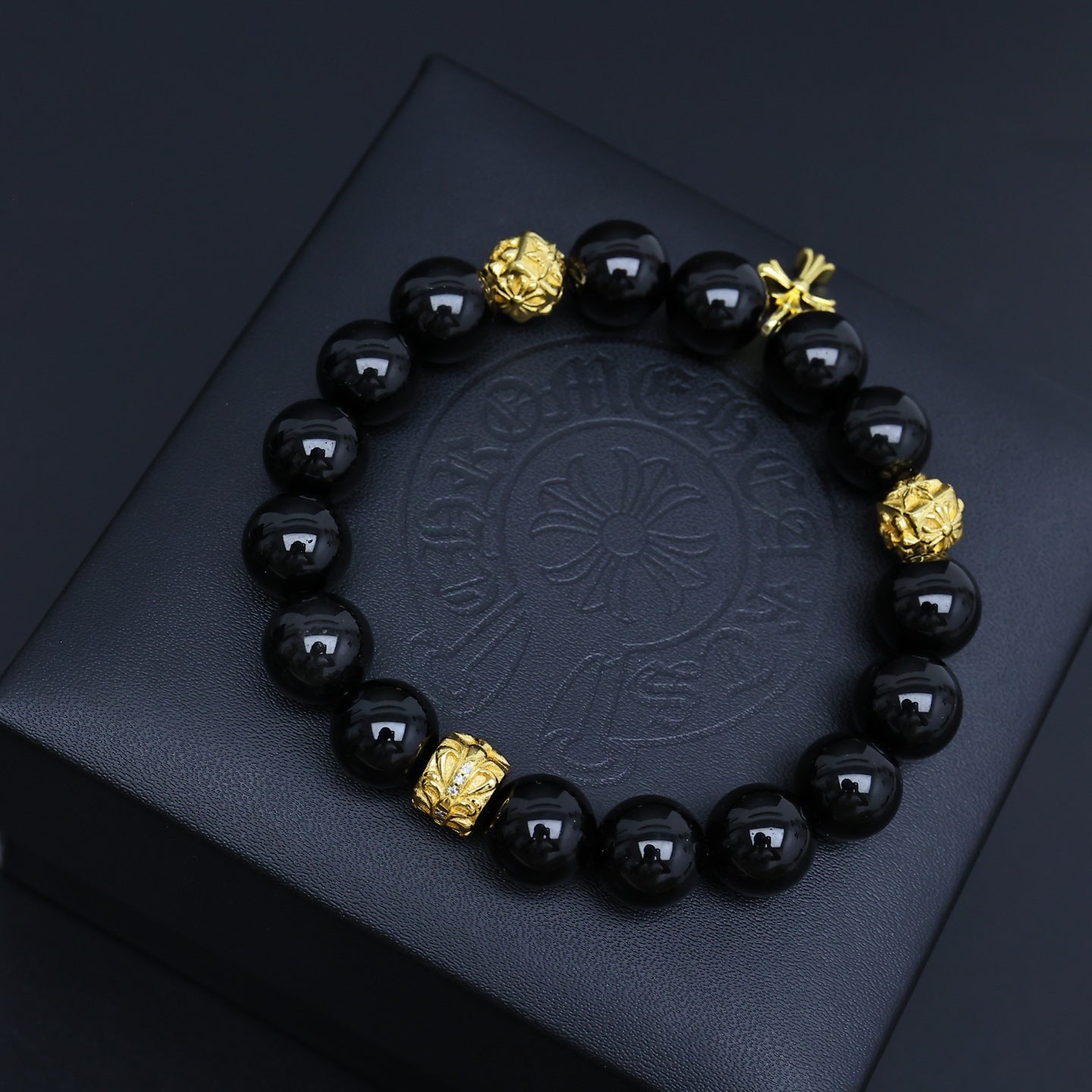 Gothic Emblem Beaded Bracelet in Antique Silver-Tone – Design 16 close-up detail