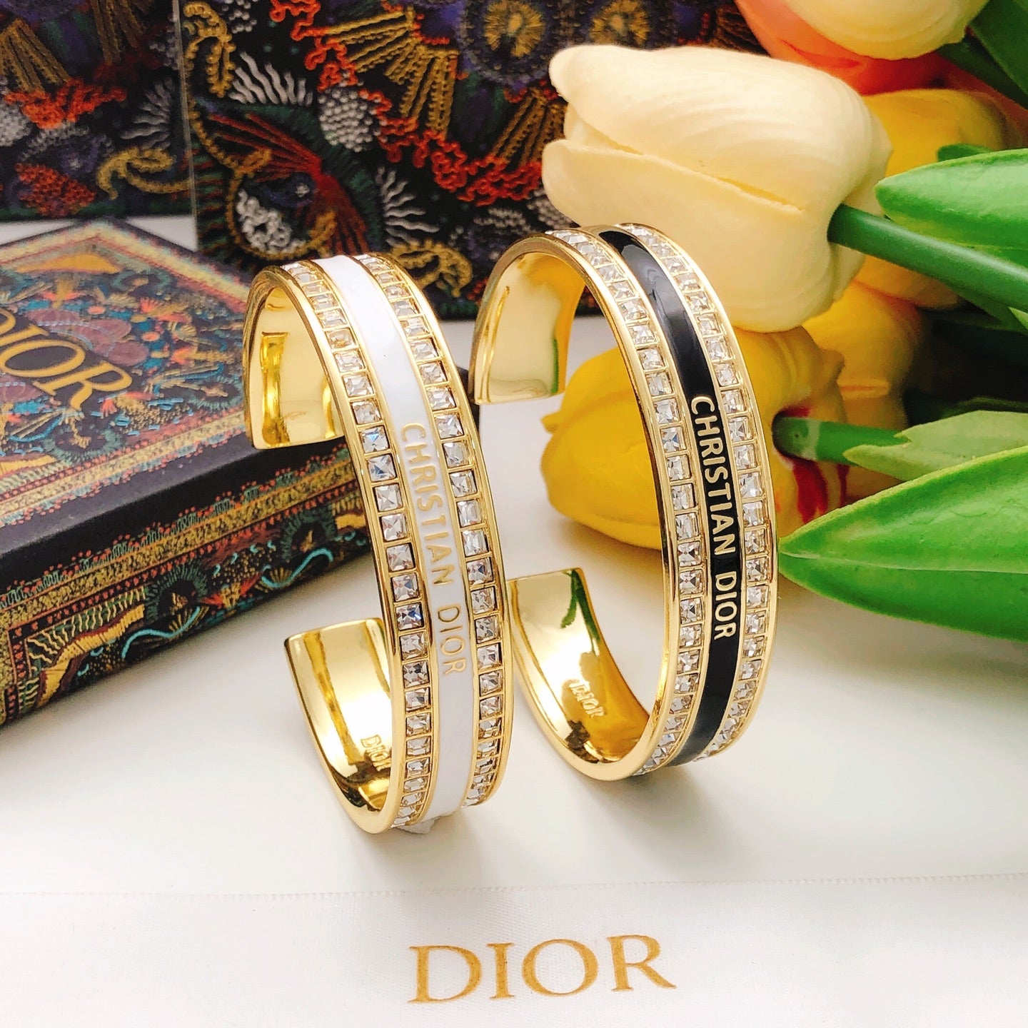Sculptural Statement Bracelet in Black-Tone with Crystal-Style Accents – Design 003 detail view