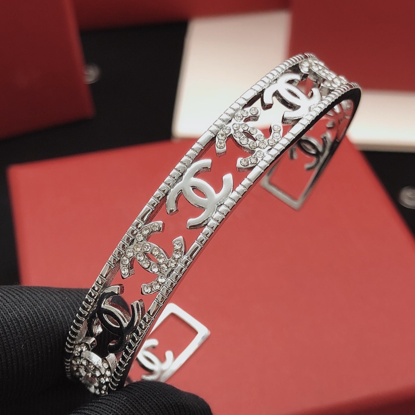 Signature Emblem Bangle in Gold-Tone – Design 003 front product view