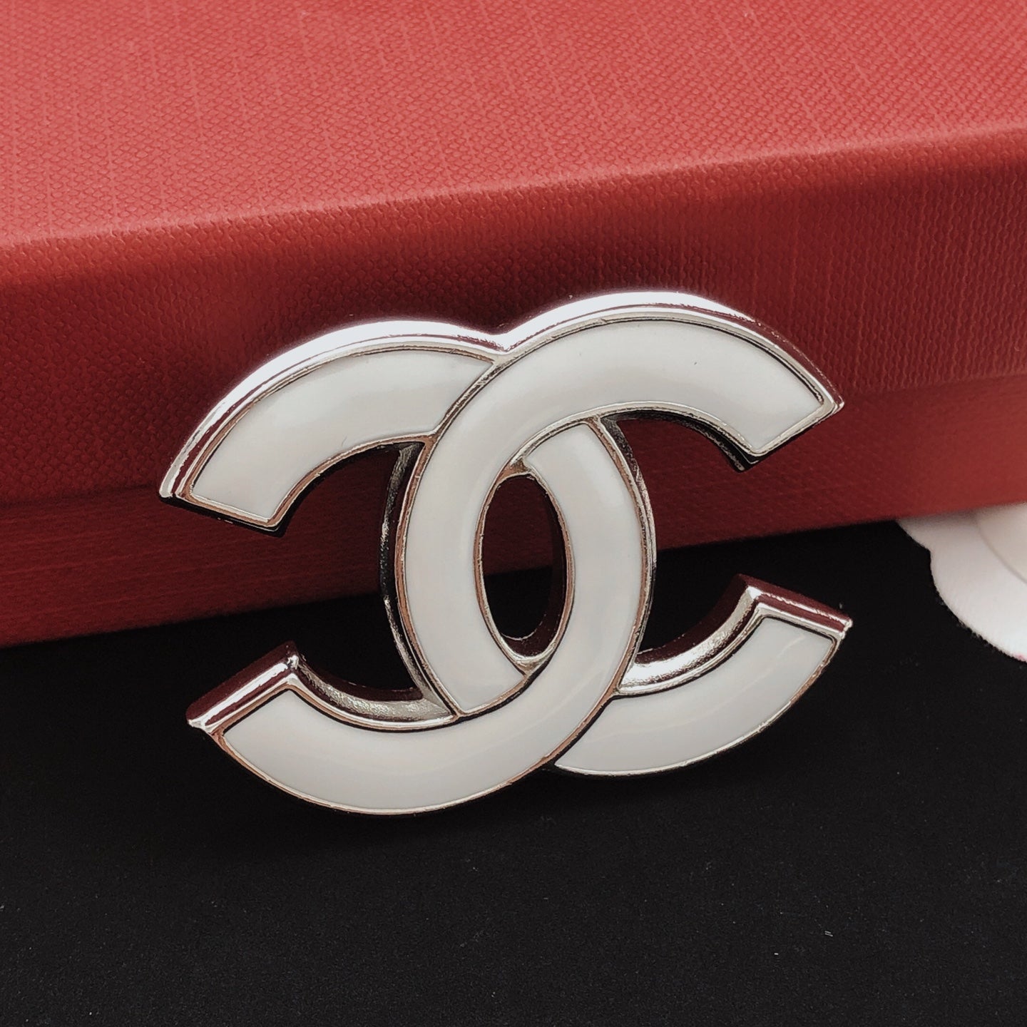 Sculptural Brooch Pin in Polished Metal-Tone – Design 022 close-up detail