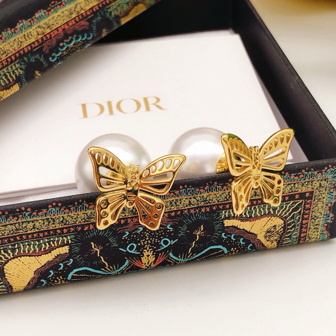 Bow & Butterfly Motif Stud Earrings in Polished Metal-Tone – Design 003 detail view
