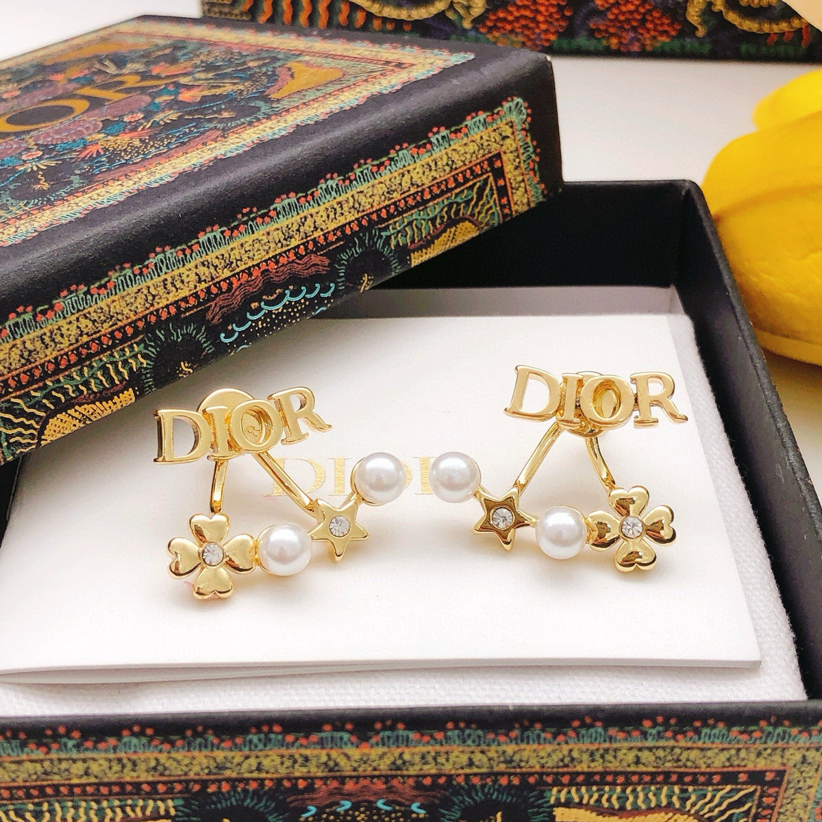 Star Motif Stud Earrings in Polished Metal-Tone – Design 009 front view
