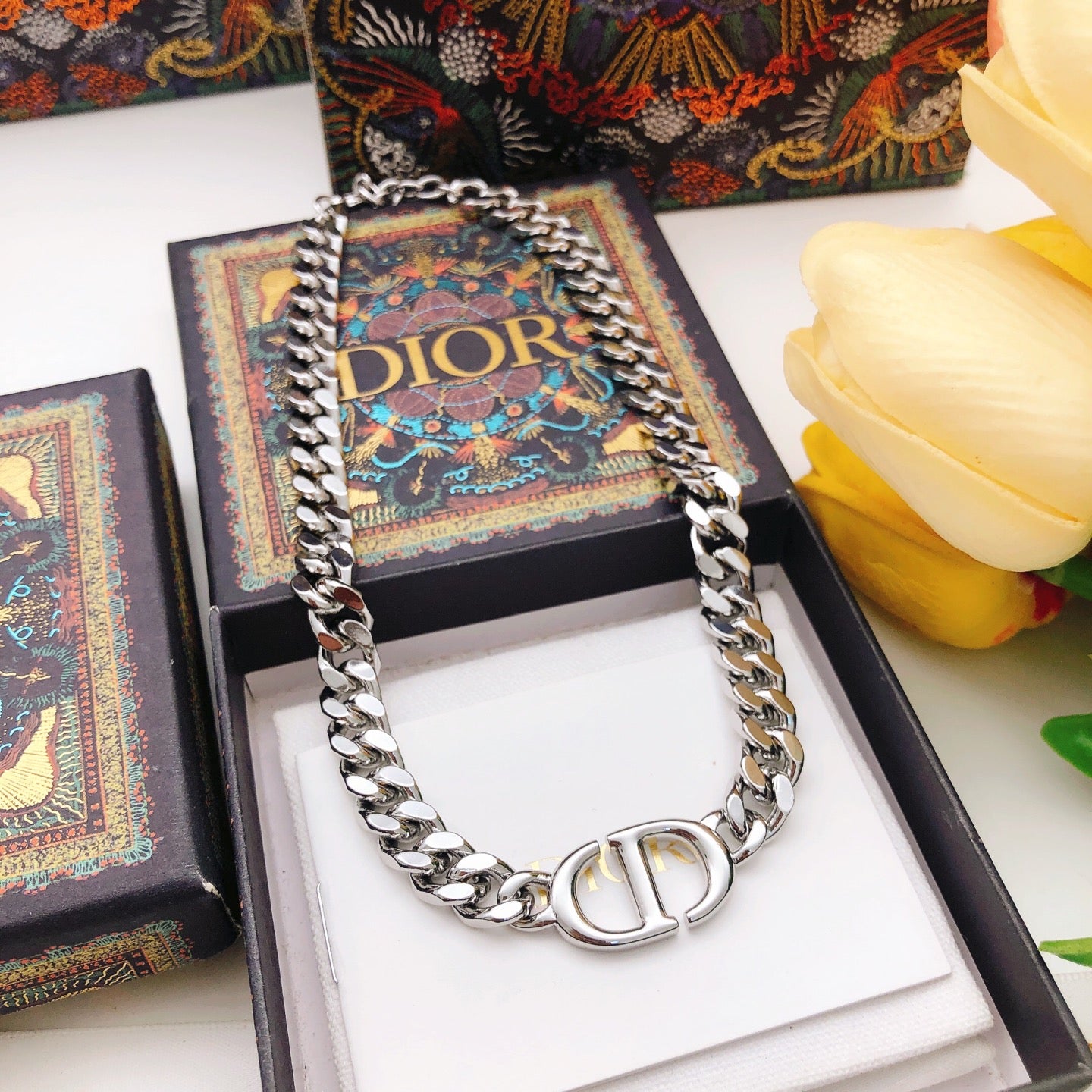 Sculptural Pendant Necklace in Polished Metal-Tone – Design 016 detail view