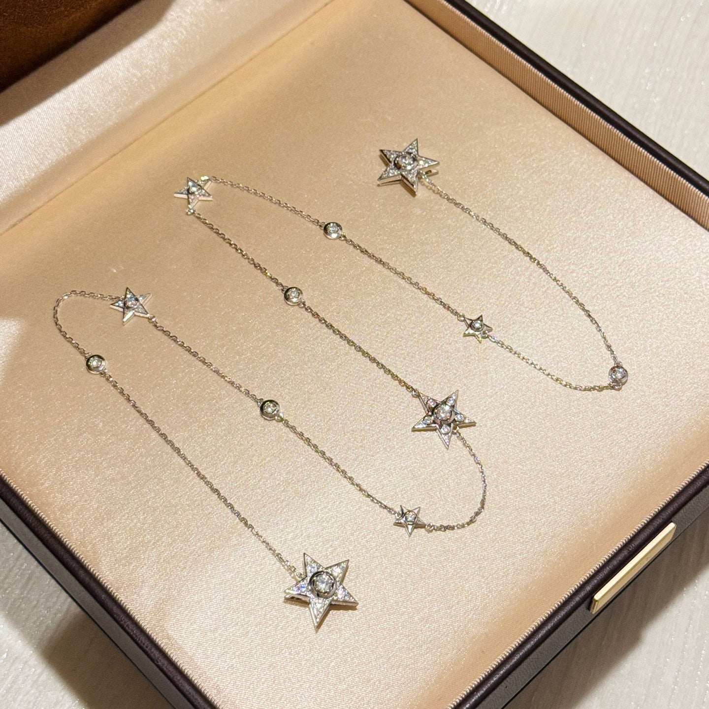 Star Pendant Necklace in Gold-Tone – Star Detail detail view