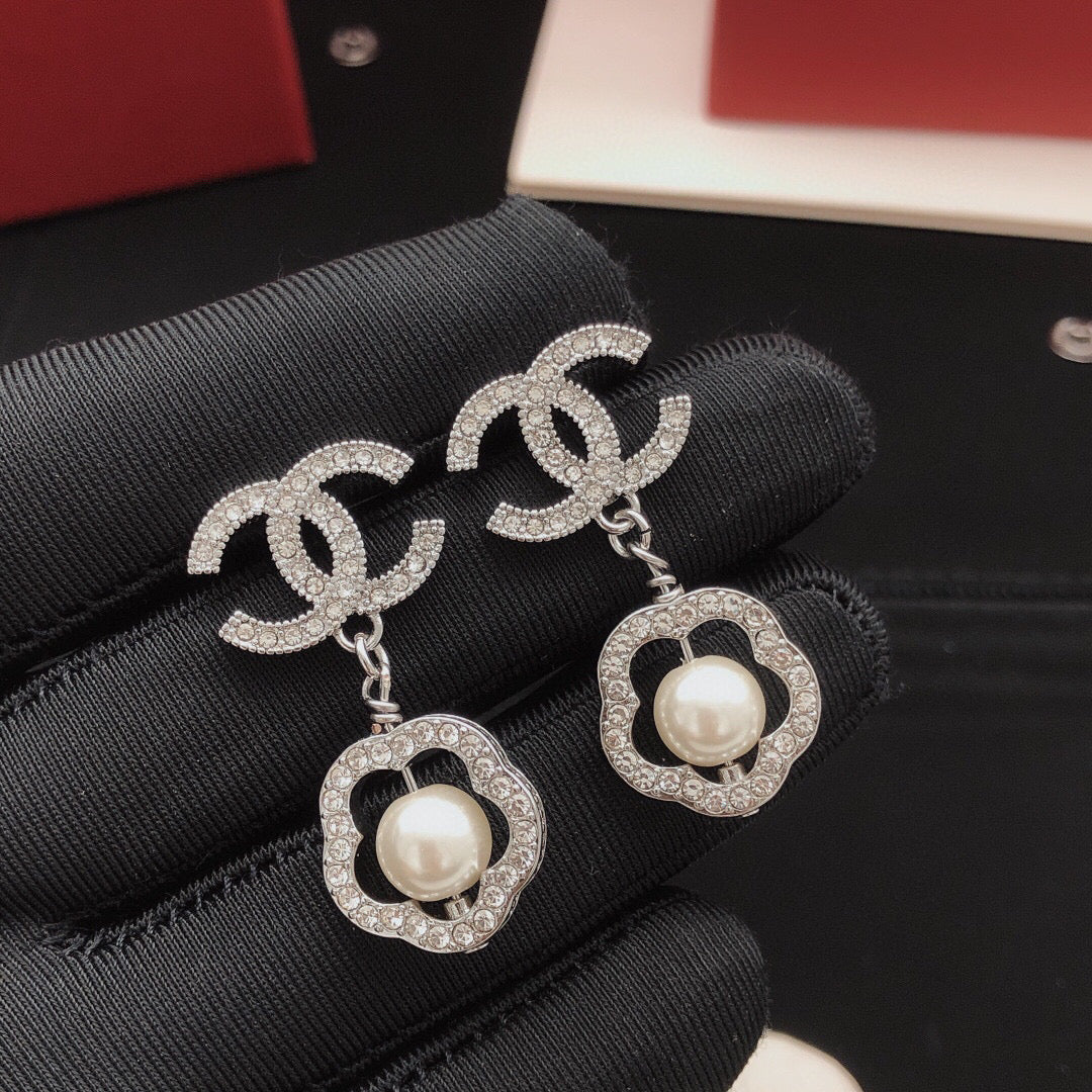 Camellia Stud Earrings in Gold-Tone – Camellia Detail – Design 010 detail view