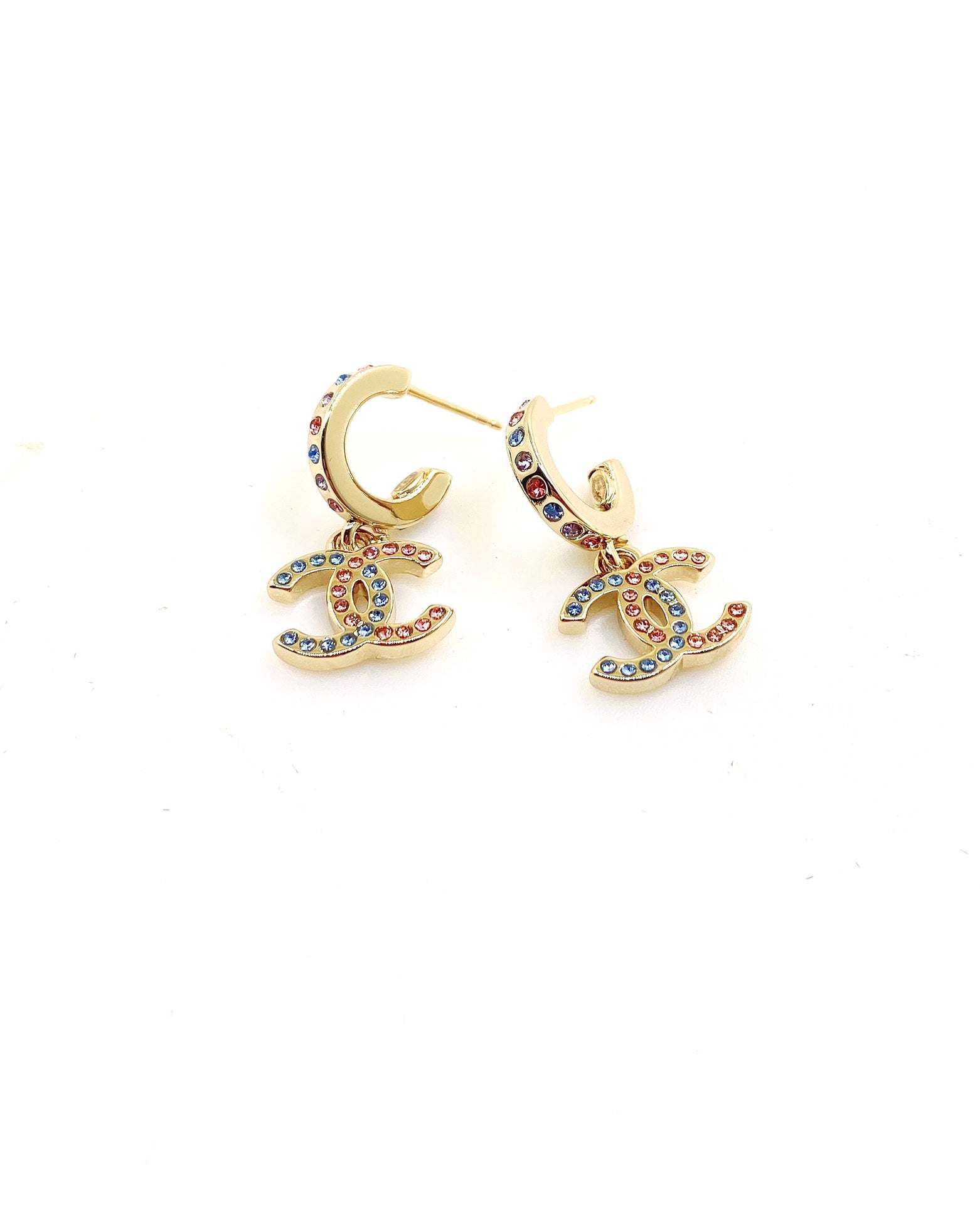 Signature Emblem Jewelry Accessory in Gold-Tone – Design 012 main product view