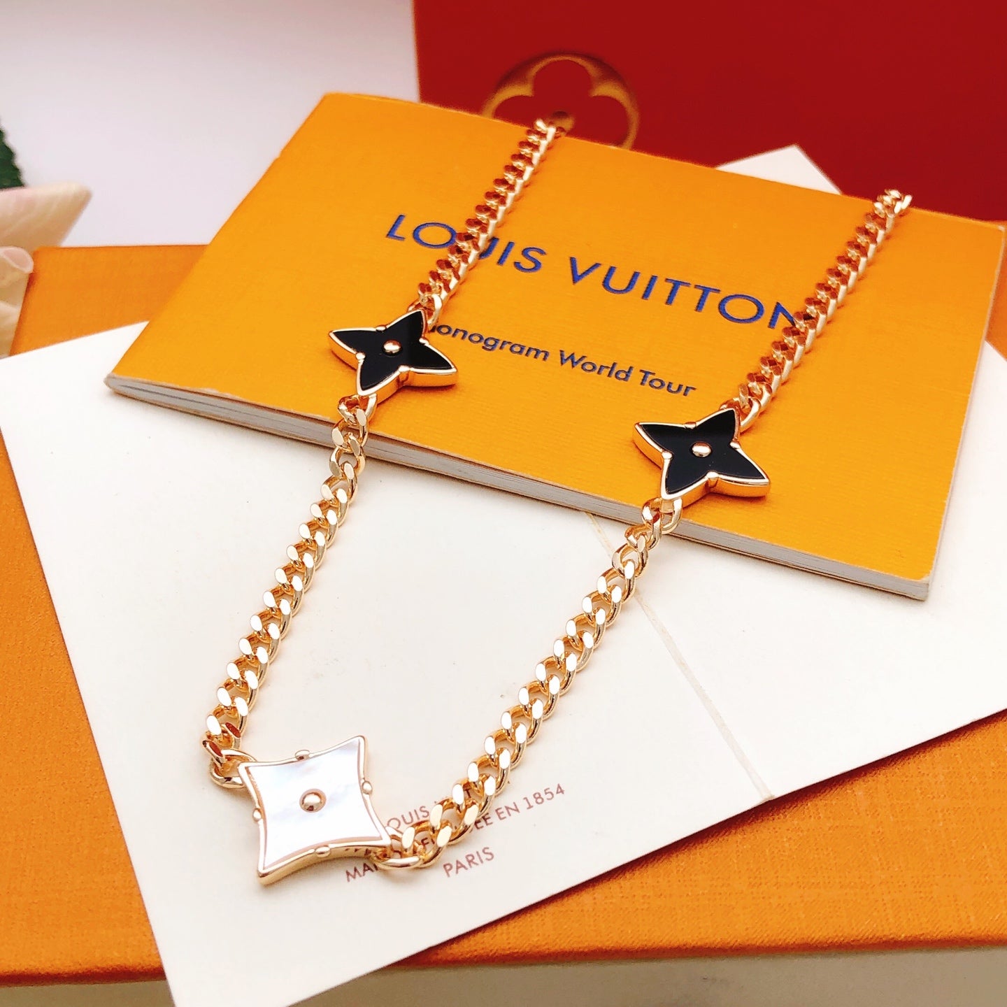 Geometric Emblem Pendant Necklace in Rose-Gold-Tone – Rose Gold Detail – Design 016 side detail